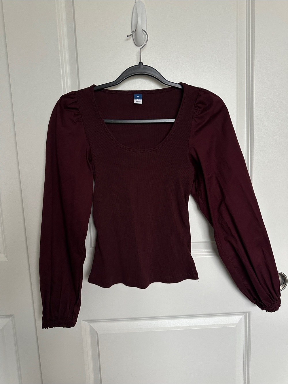 Old Navy Scoop Neck Long Puff Sleeve Top - Burgundy